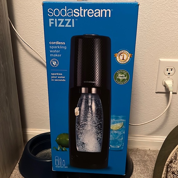 Soda Other Sodastream Fizzi Cordless New In Box Full Co2 Container